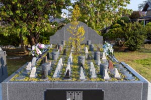 樹木葬　Horsetail　正面